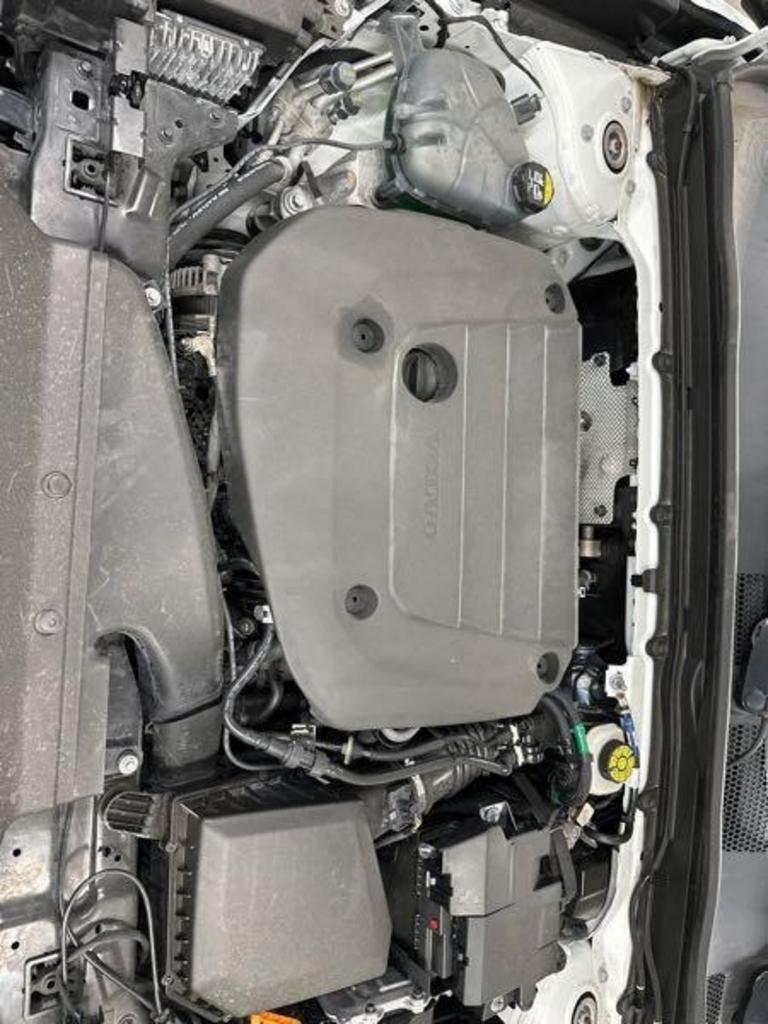 2023 Volvo XC40 - $31,500