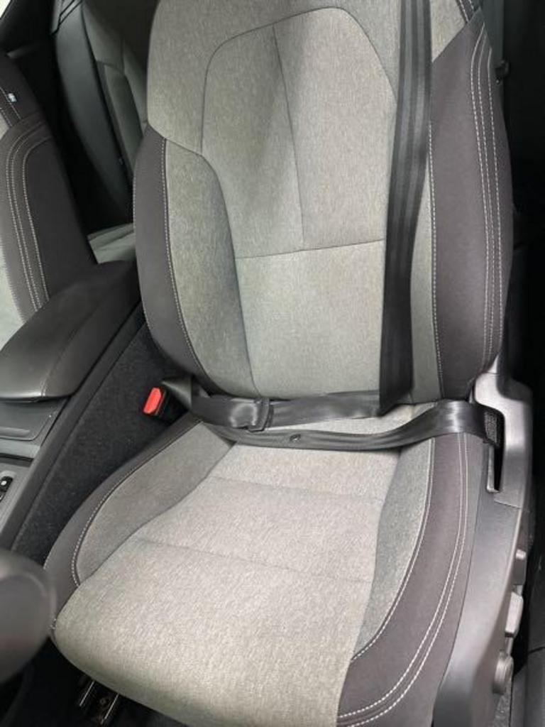 2023 Volvo XC40 - $31,500