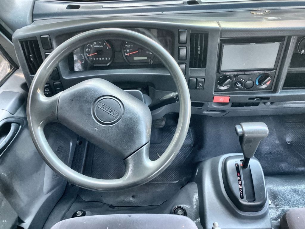 2014 Isuzu Npr/npr-hd - $11,699