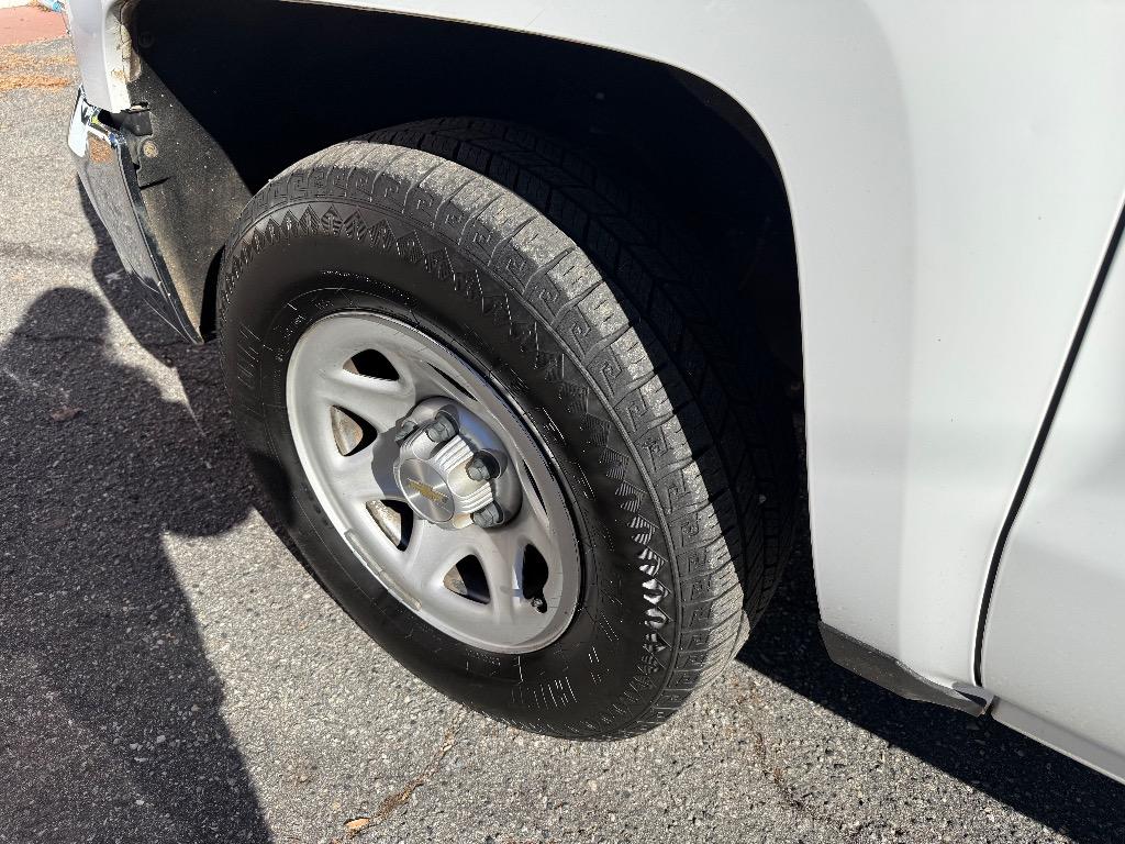 2016 Chevrolet Silverado 1500 - $6,499