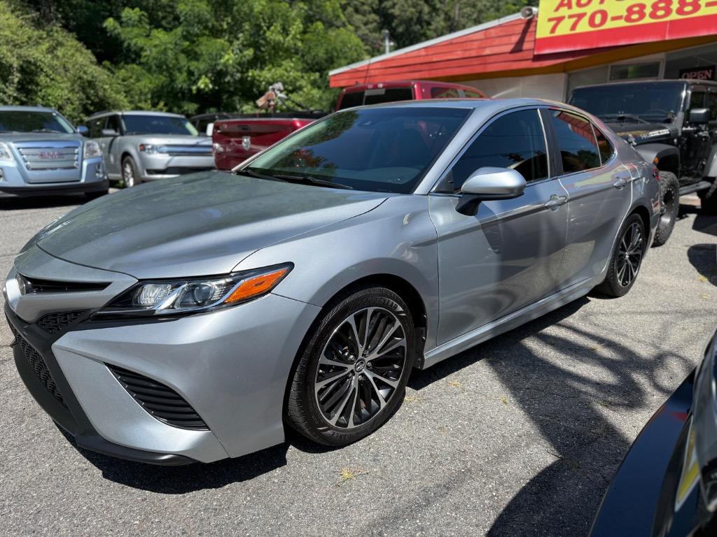2018 Toyota Camry - $17,799