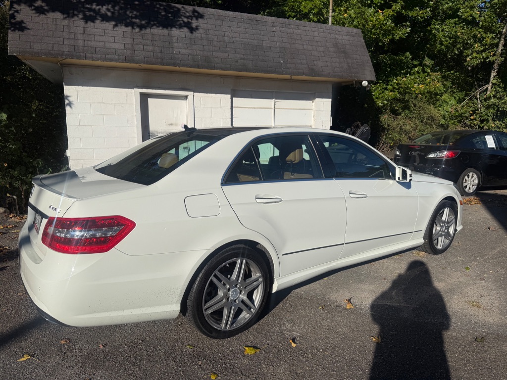 2010 Mercedes-Benz E-Class - $10,099