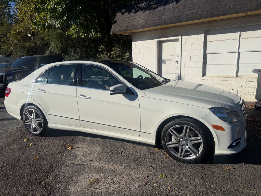 2010 Mercedes-Benz E-Class - $10,099