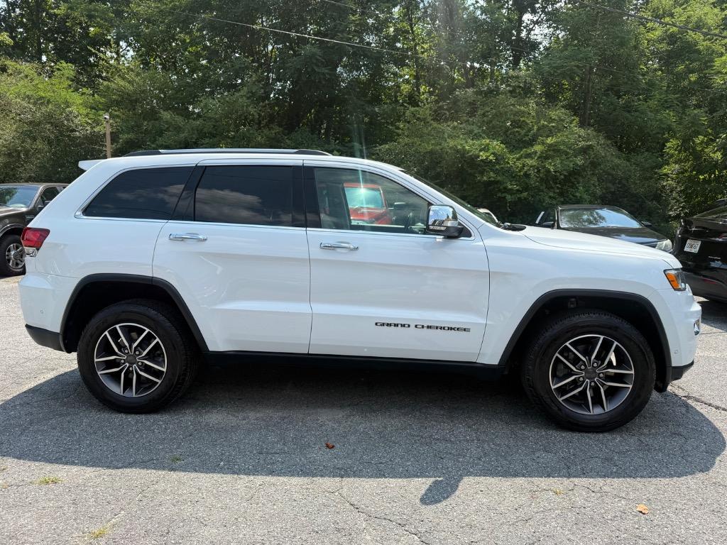 2020 Jeep Cherokee - $16,999