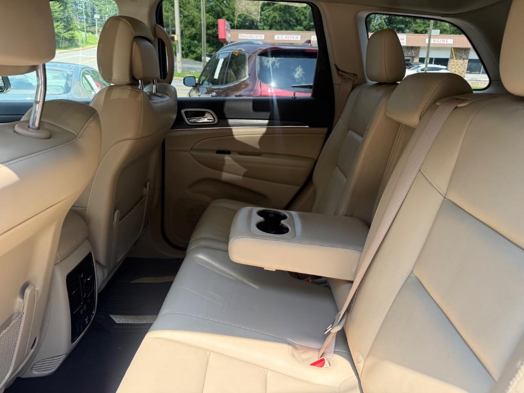 2020 Jeep Cherokee - $16,999