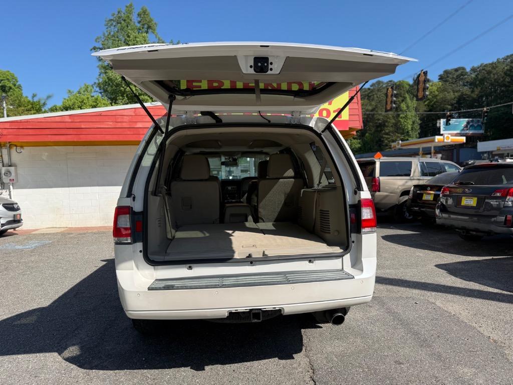 2016 Lincoln Navigator - $10,499
