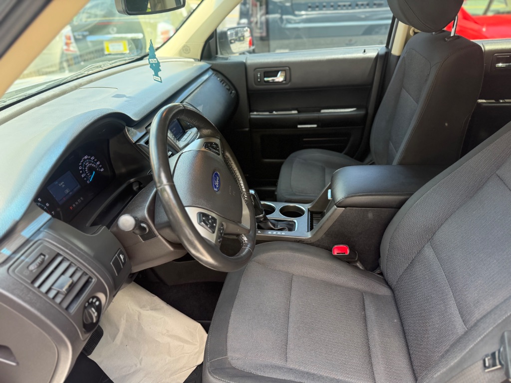 2019 Ford Flex - $9,499