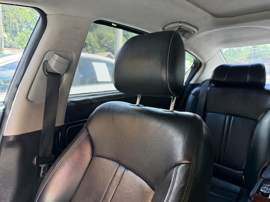 2015 Kia K900 - $10,699
