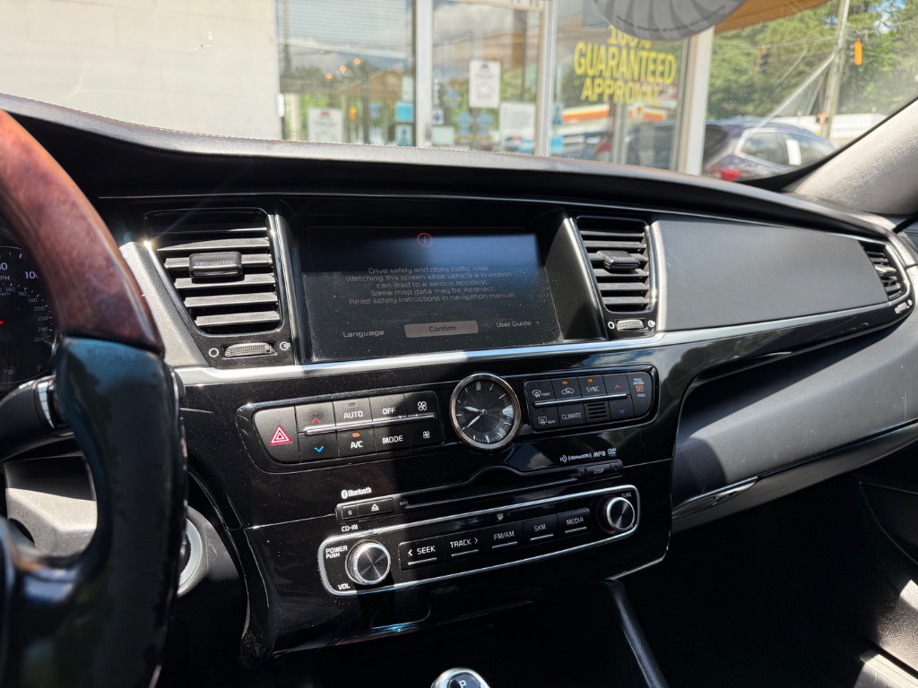 2015 Kia K900 - $10,699