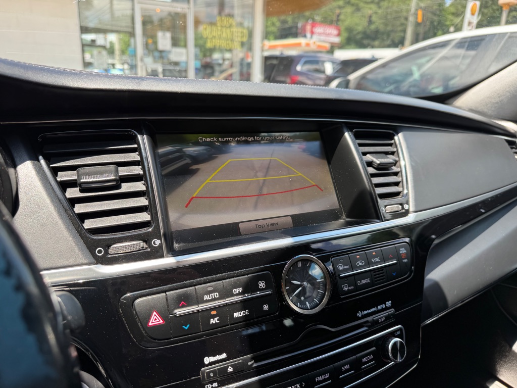 2015 Kia K900 - $10,699