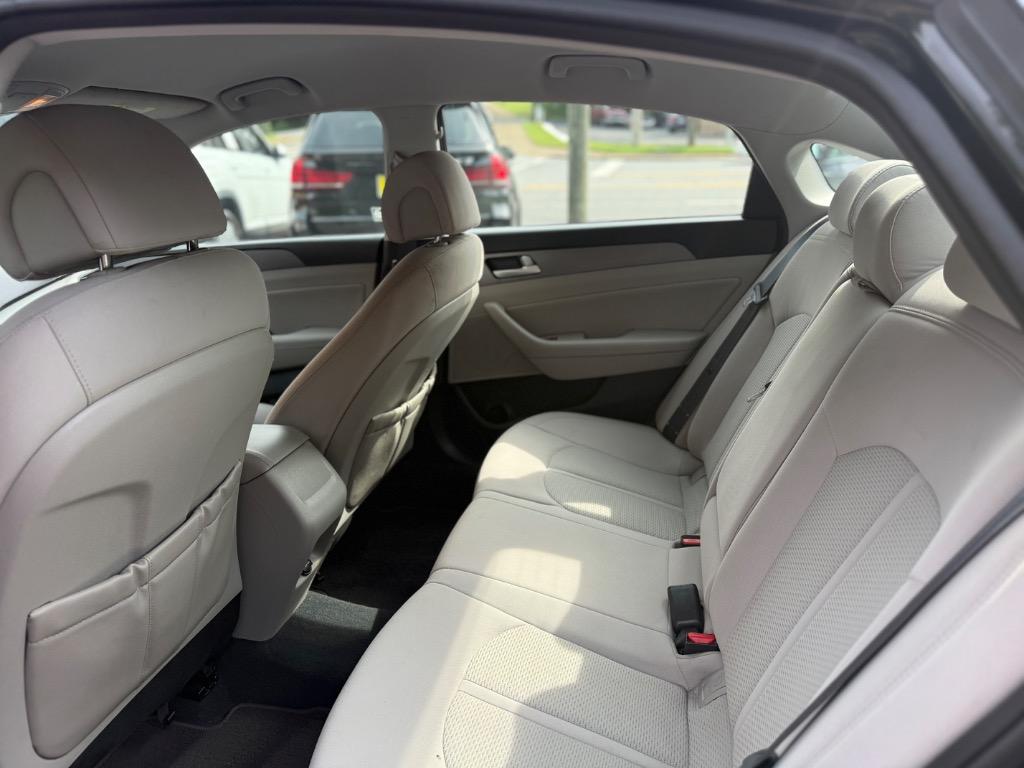 2015 Hyundai Sonata - $8,999
