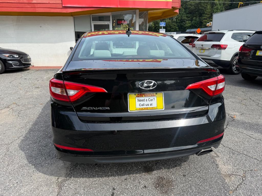 2015 Hyundai Sonata - $8,999