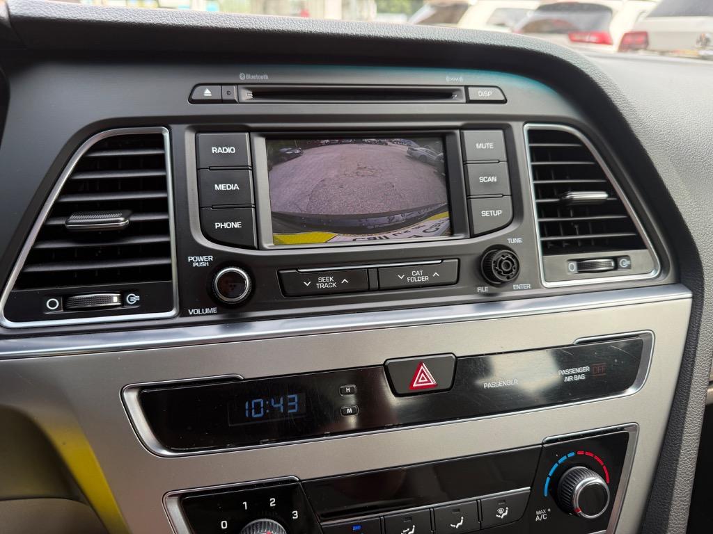 2015 Hyundai Sonata - $8,999