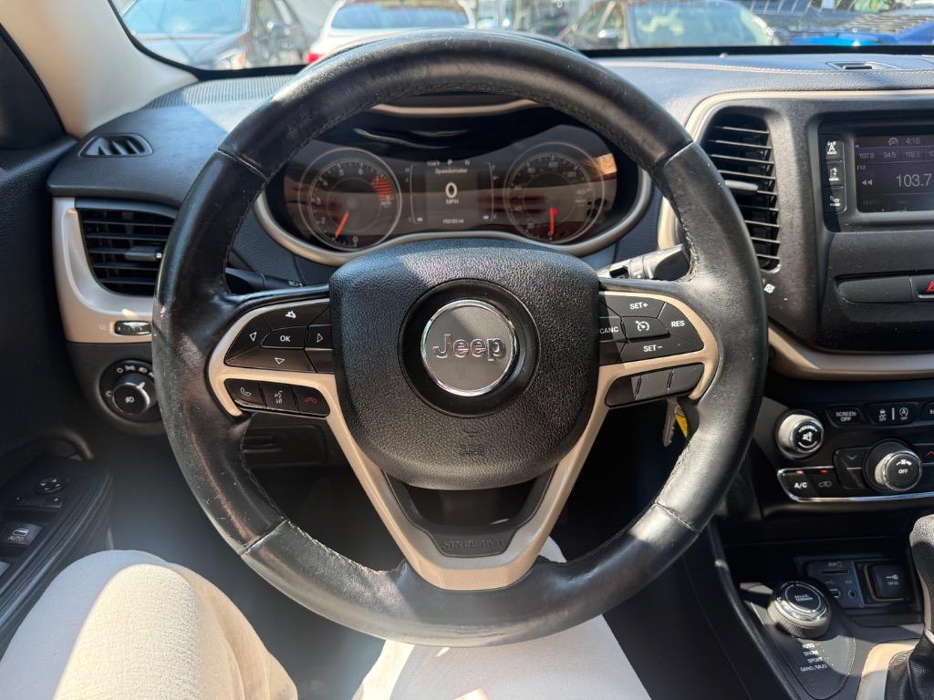 2016 Jeep Cherokee - $10,599