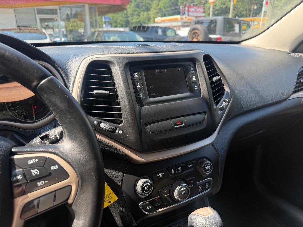 2016 Jeep Cherokee - $10,599