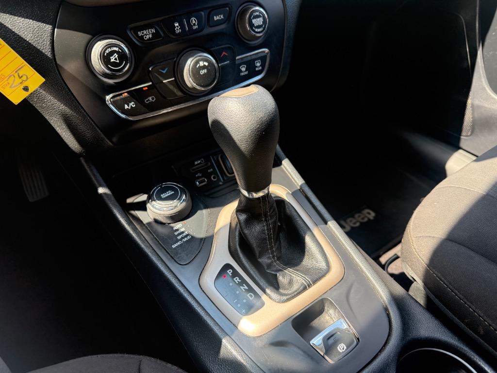 2016 Jeep Cherokee - $10,599