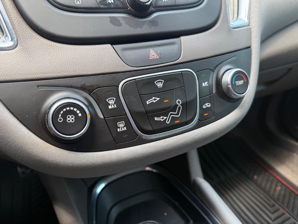 2017 Chevrolet Malibu - $9,999