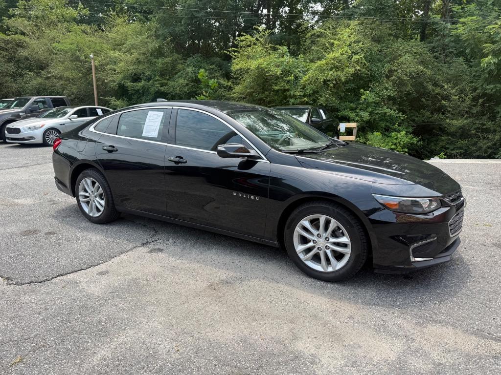 2017 Chevrolet Malibu - $9,999