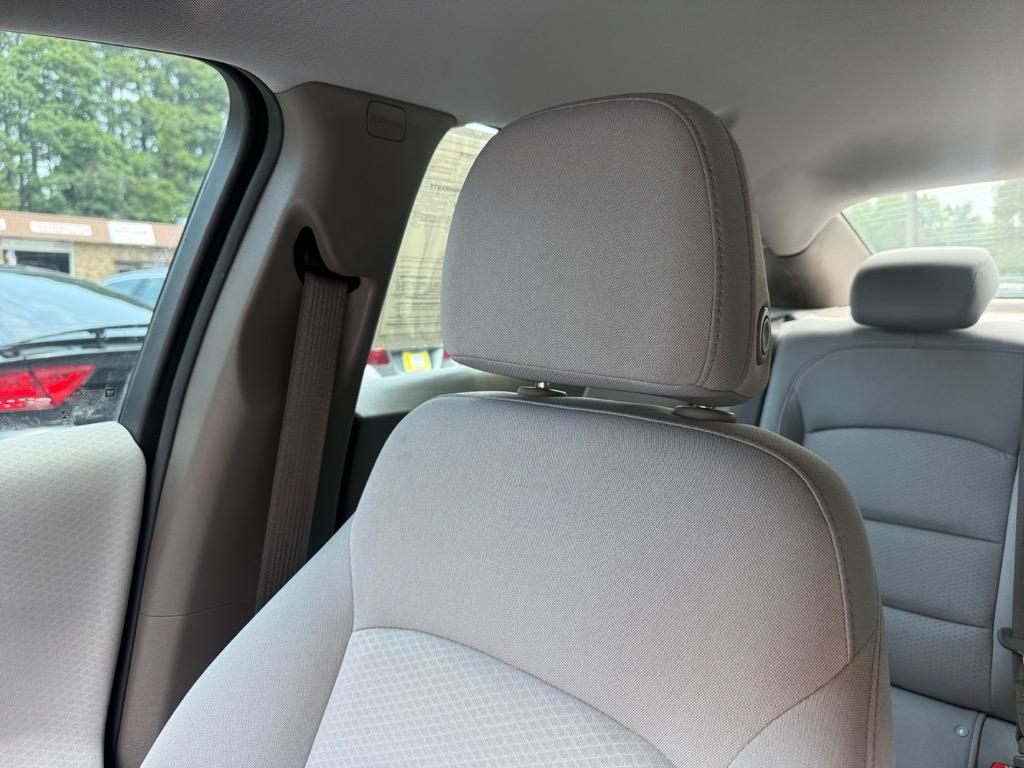 2017 Chevrolet Malibu - $9,999