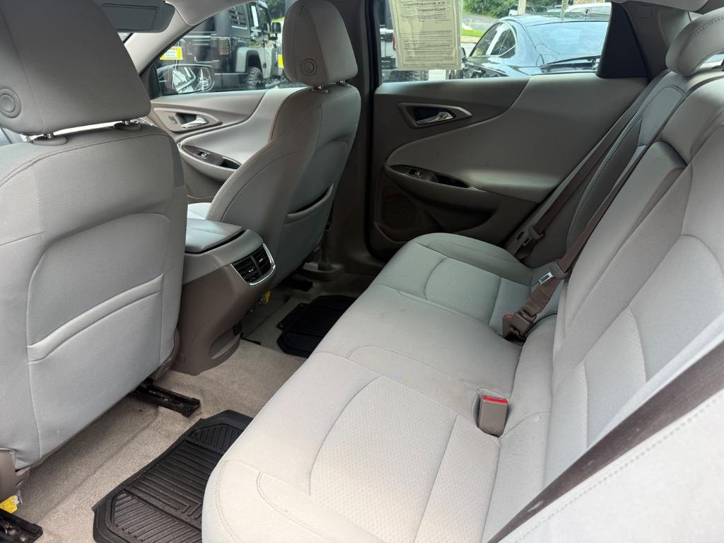 2017 Chevrolet Malibu - $9,999
