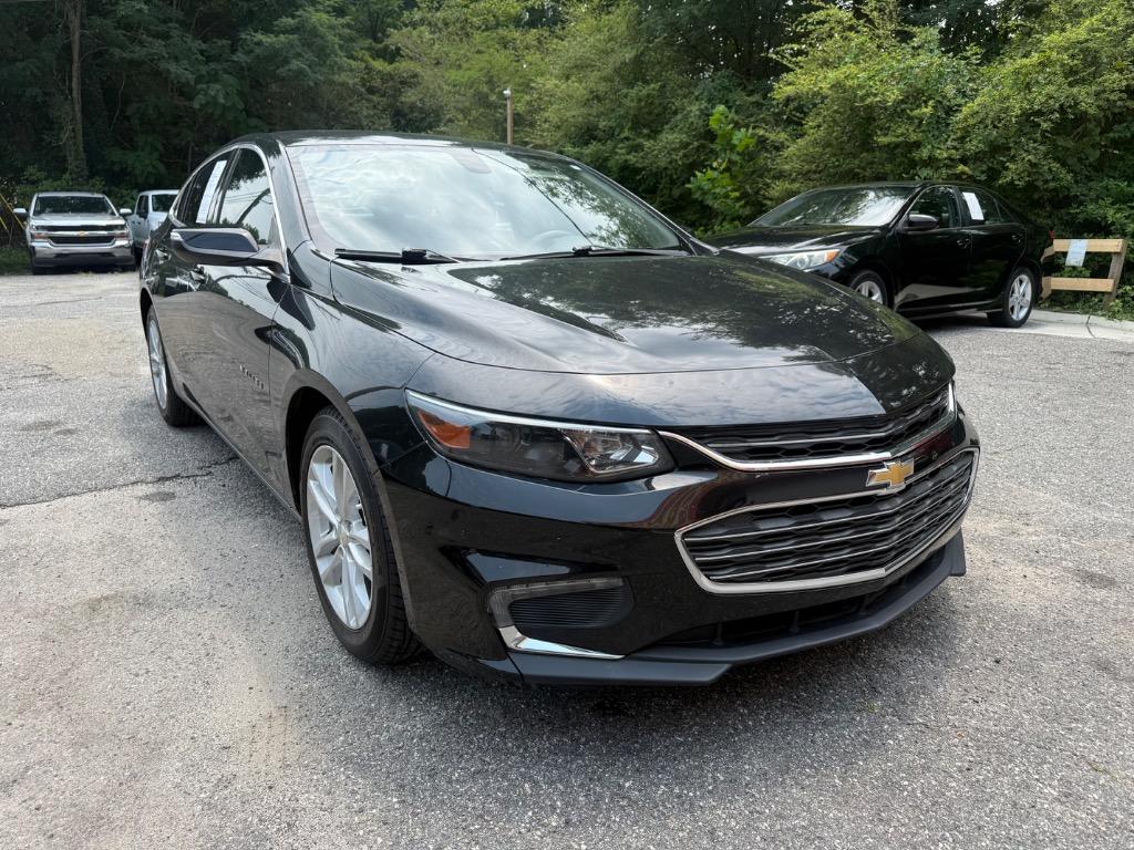 2017 Chevrolet Malibu - $9,999