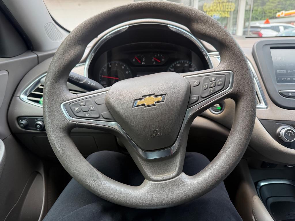 2017 Chevrolet Malibu - $9,999