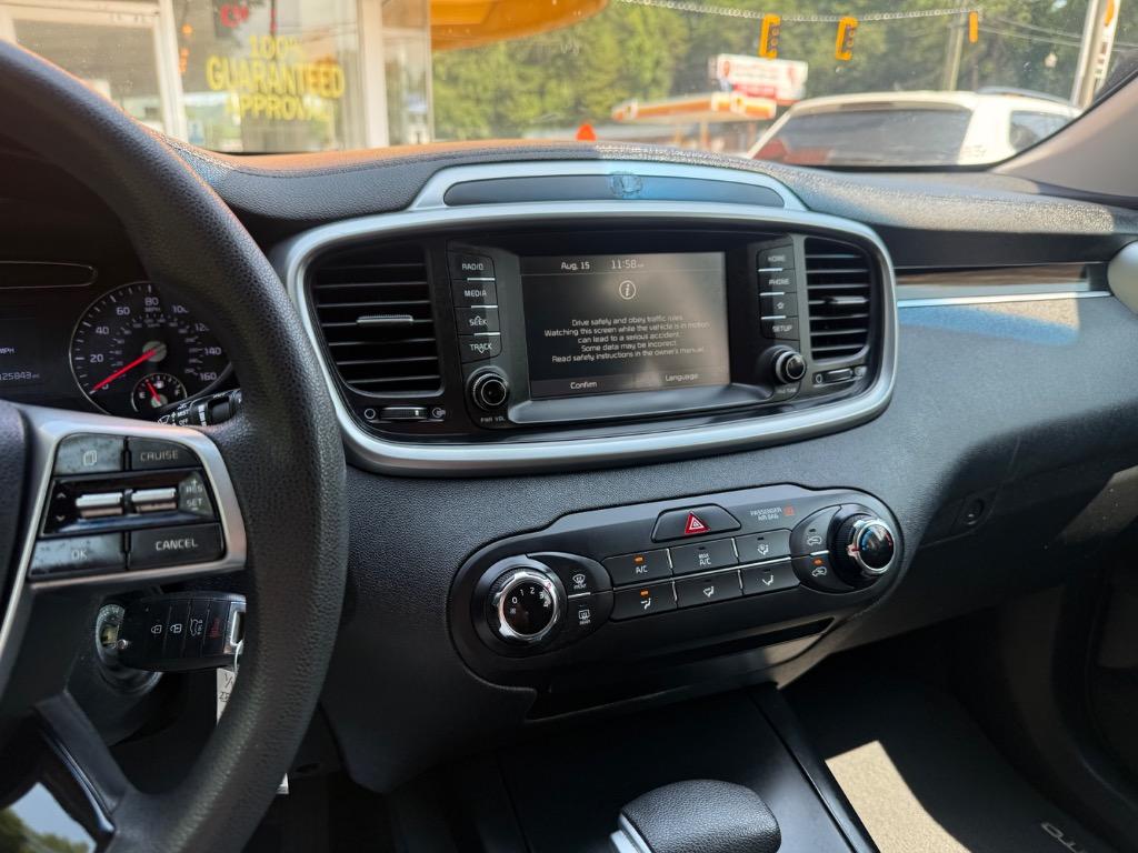 2020 Kia Sorento - $13,999
