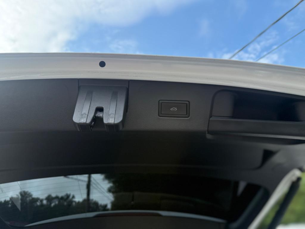 2020 Volkswagen Atlas - $13,899