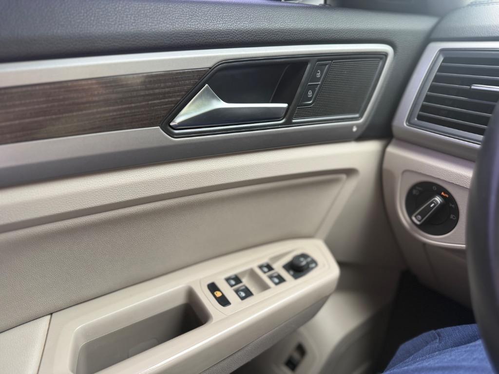 2020 Volkswagen Atlas - $13,899