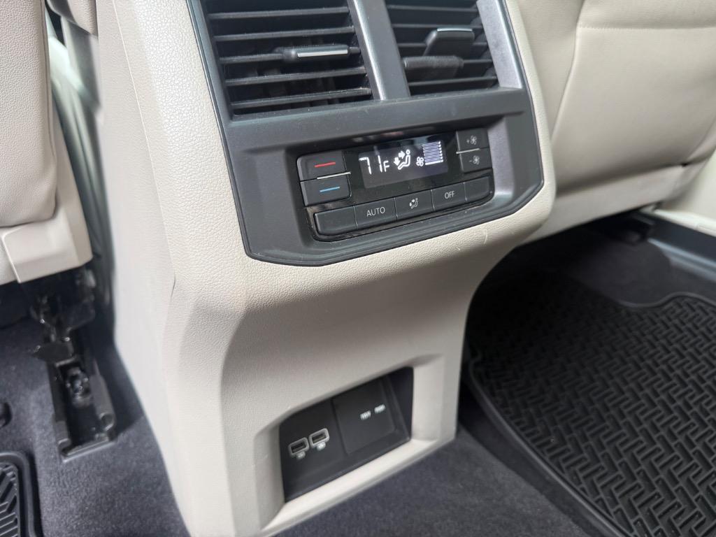 2020 Volkswagen Atlas - $13,899