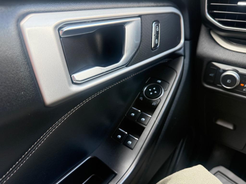 2020 Ford Explorer - $20,899