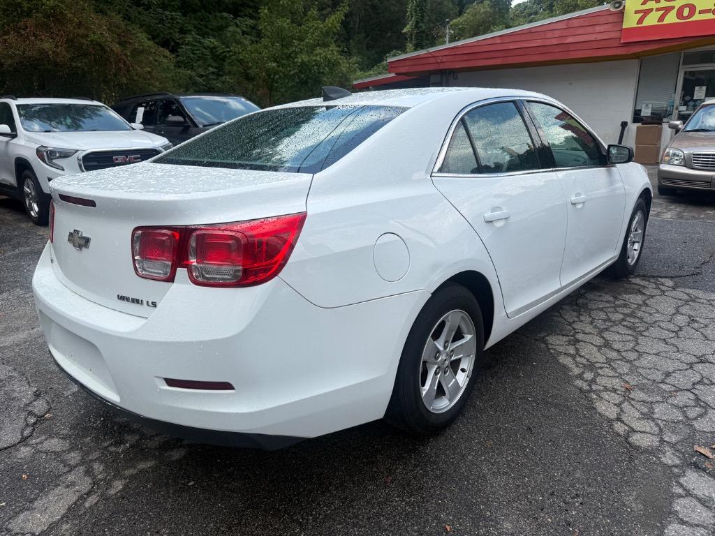 2016 Chevrolet Malibu - $6,999