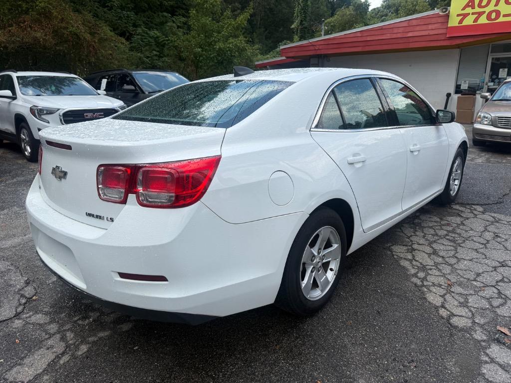 2016 Chevrolet Malibu - $6,999