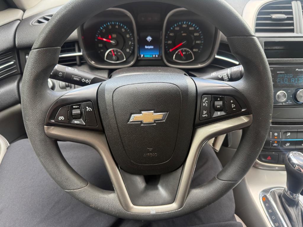 2016 Chevrolet Malibu - $6,999