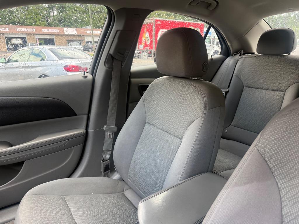 2016 Chevrolet Malibu - $6,999