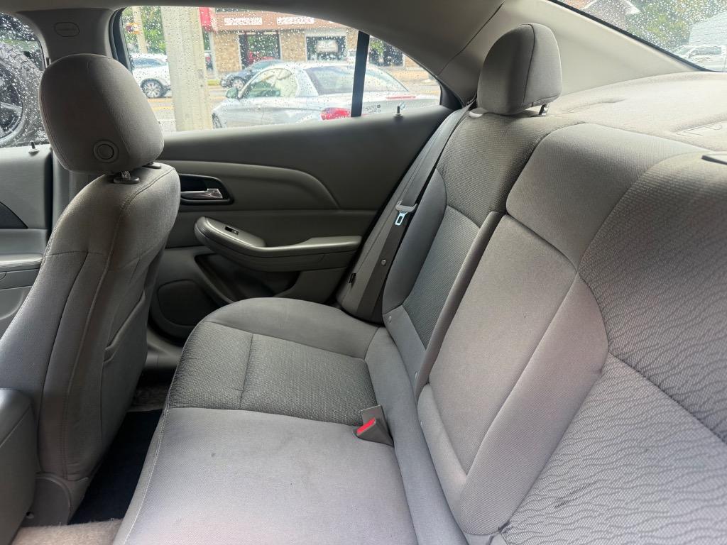 2016 Chevrolet Malibu - $6,999