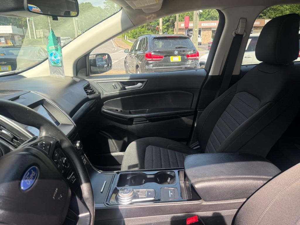 2020 Ford Edge - $9,399