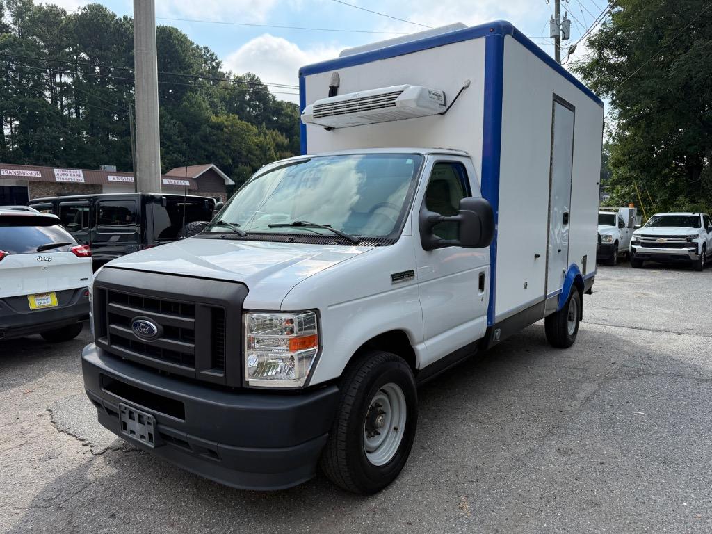 2023 Ford E-350 - $17,999