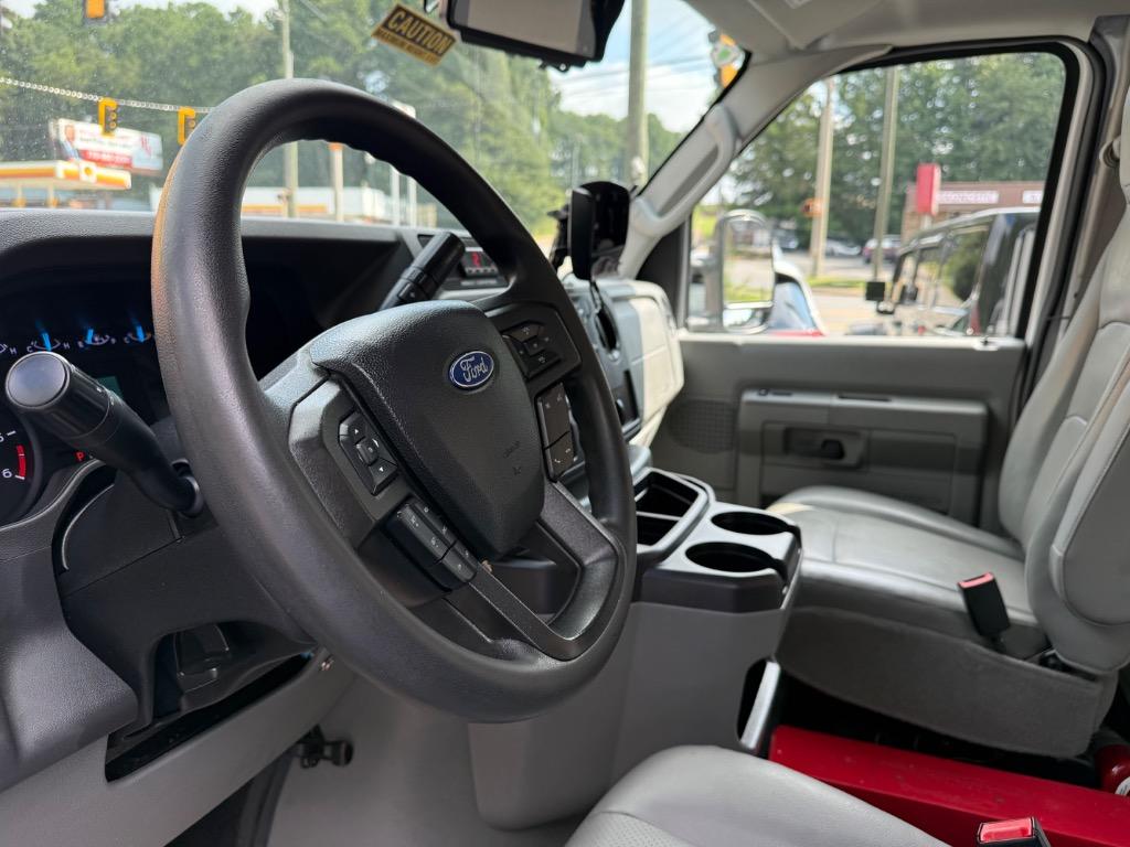 2023 Ford E-350 - $17,999