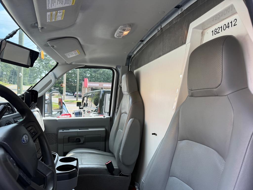 2023 Ford E-350 - $17,999