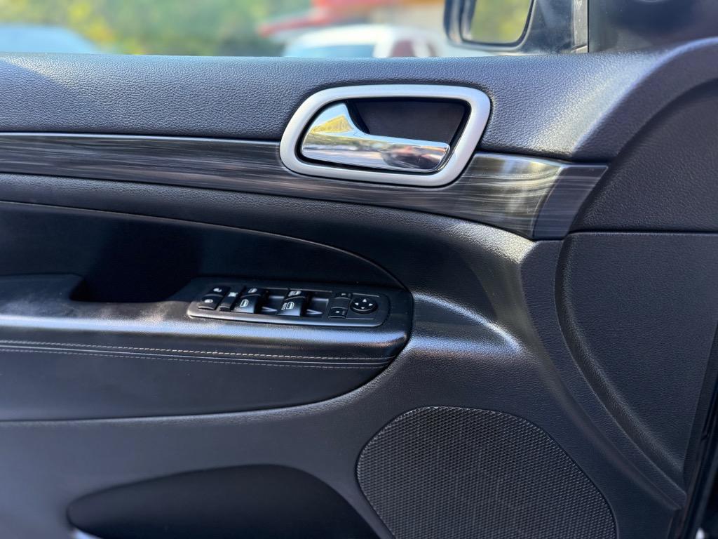 2019 Jeep Cherokee - $16,599