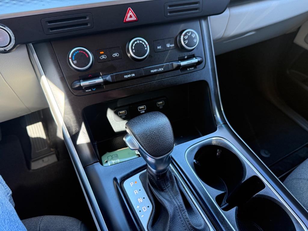 2024 Kia Carnival - $24,399