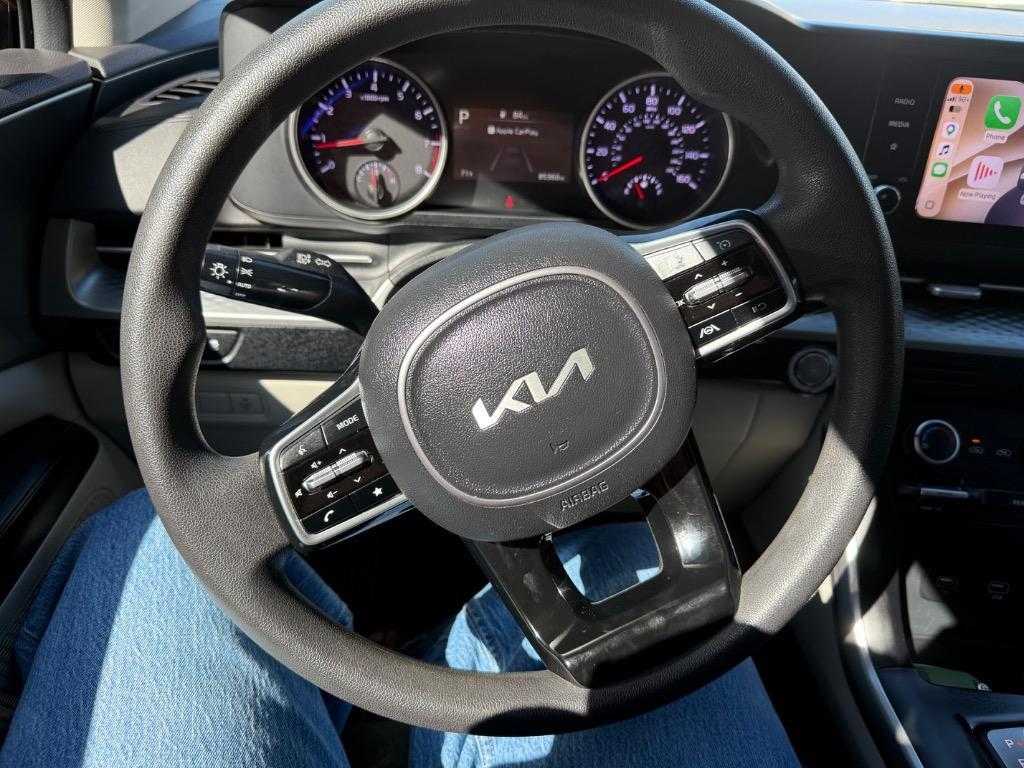 2024 Kia Carnival - $24,399