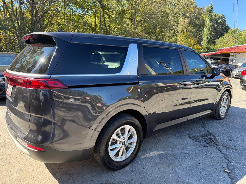 2024 Kia Carnival - $24,399