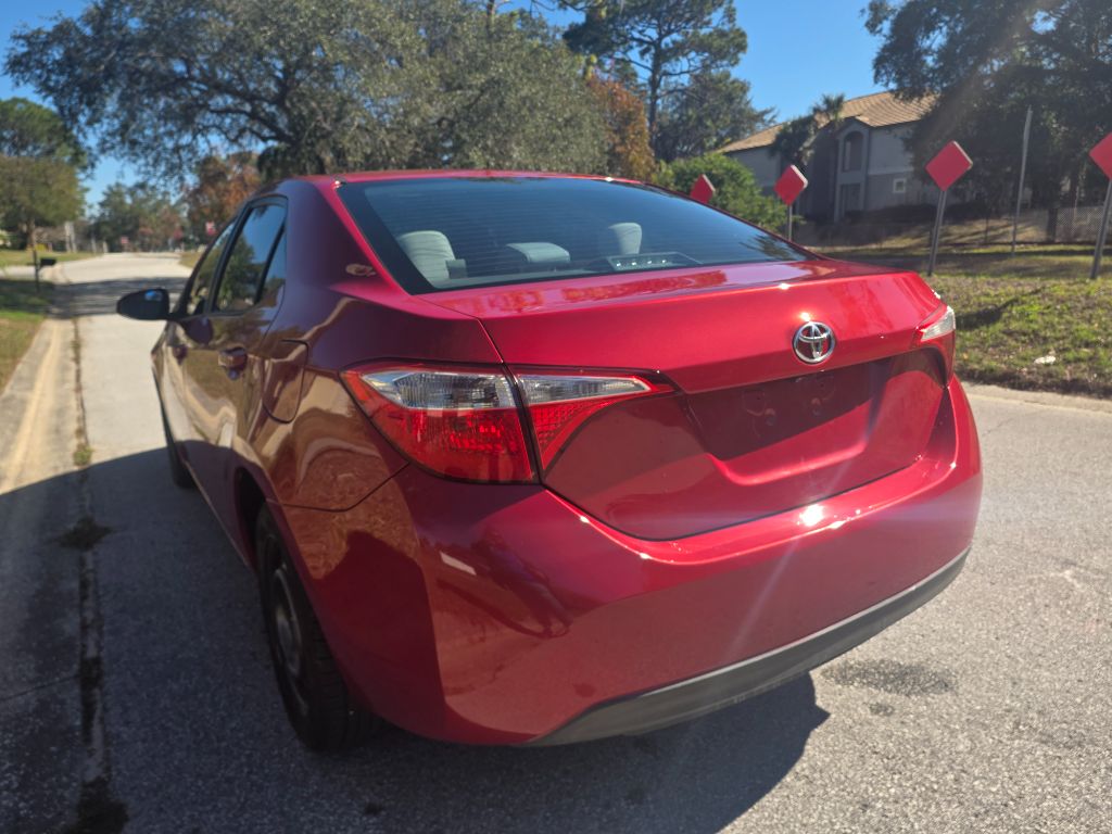 2016 Toyota Corolla - $6,900