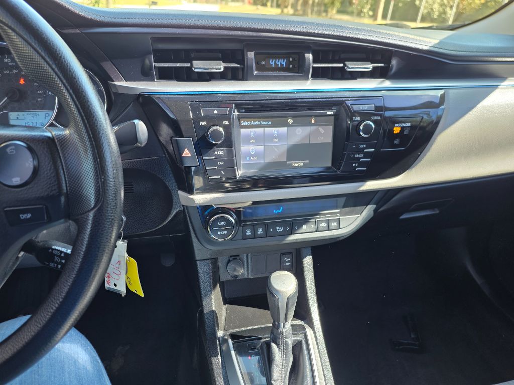 2016 Toyota Corolla - $6,900