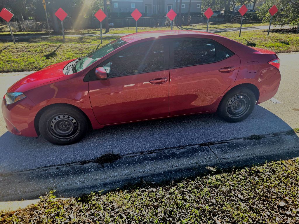 2016 Toyota Corolla - $6,900