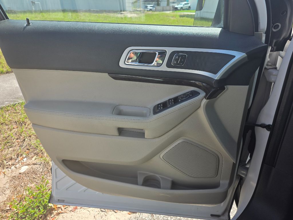 2013 Ford Explorer - $7,500