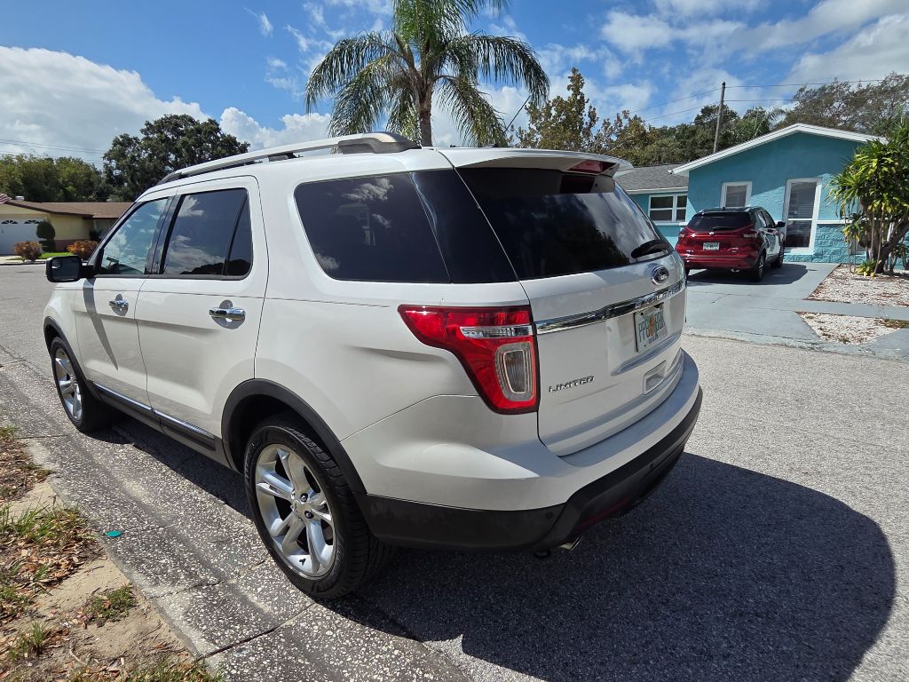 2013 Ford Explorer - $7,500