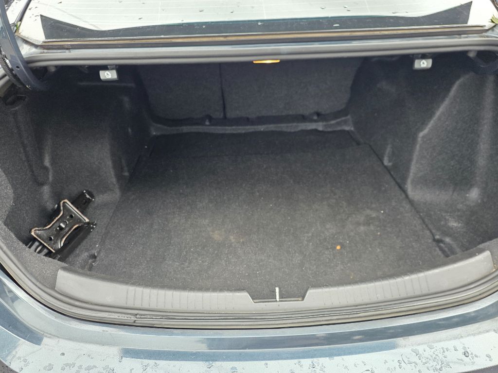 2020 Chevrolet Malibu - $8,500